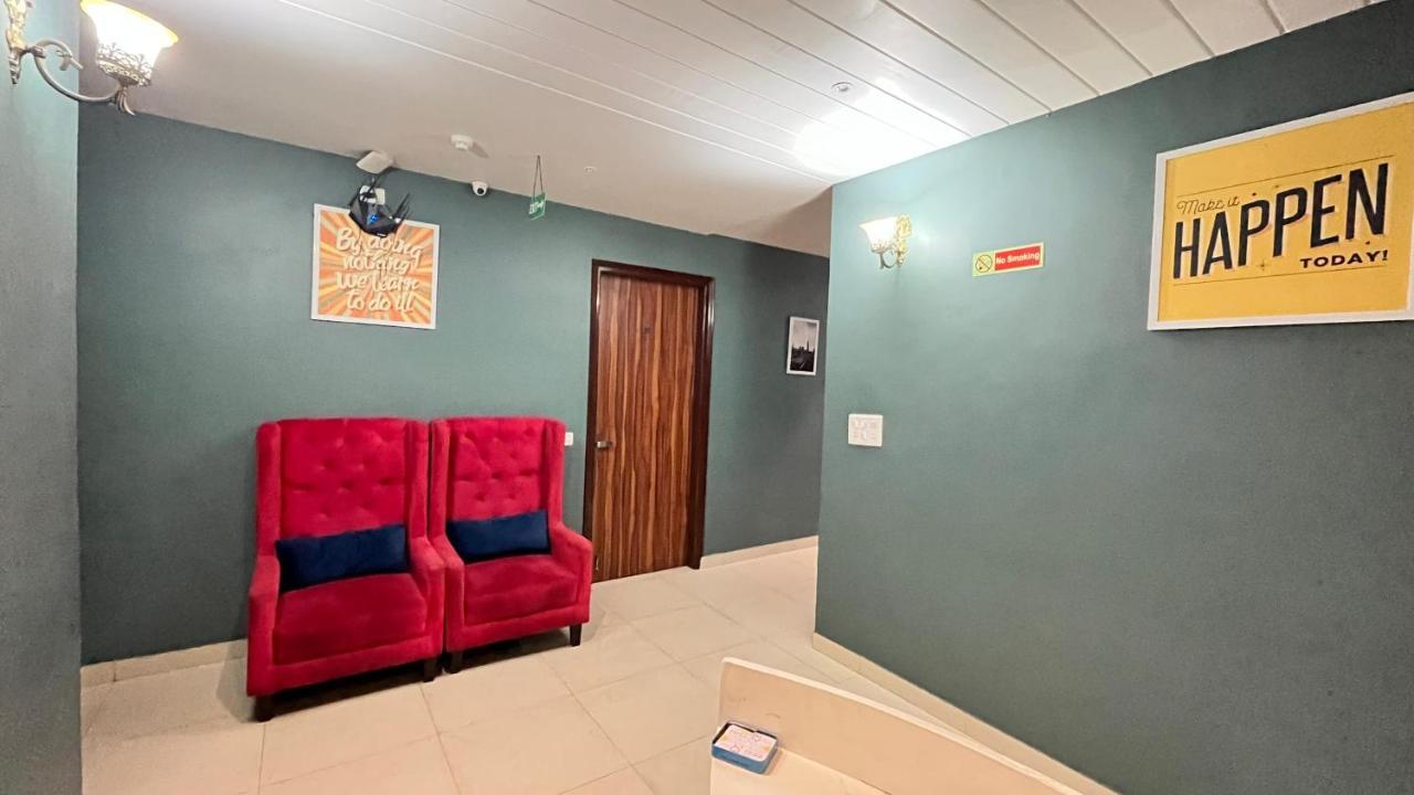 Qotel Hotel Church House Rohini Sector 15 Delhi Zewnętrze zdjęcie