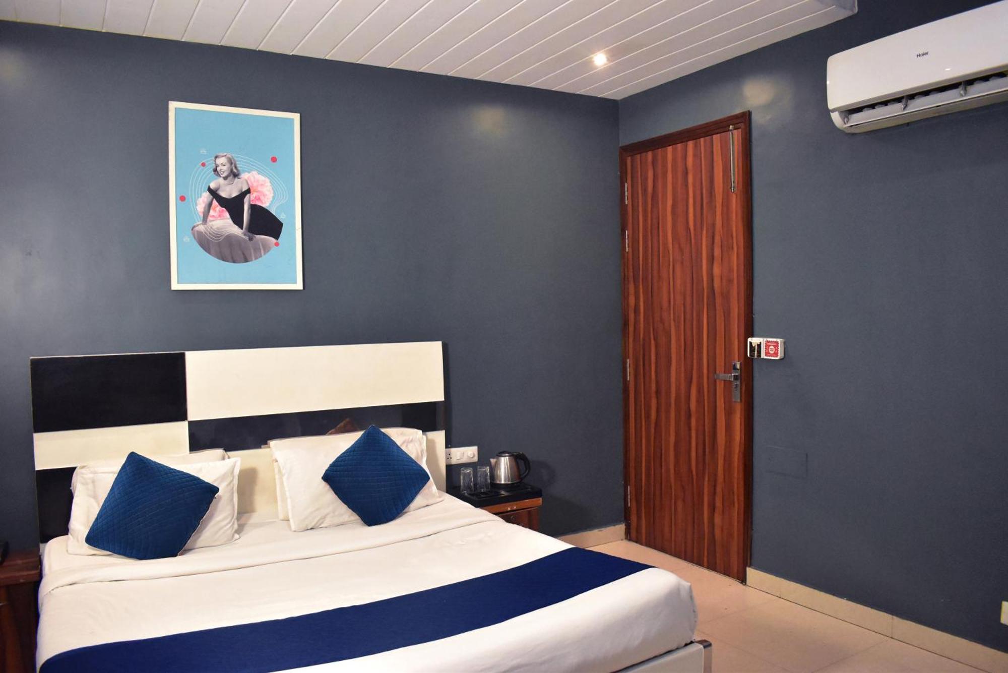 Qotel Hotel Church House Rohini Sector 15 Delhi Zewnętrze zdjęcie